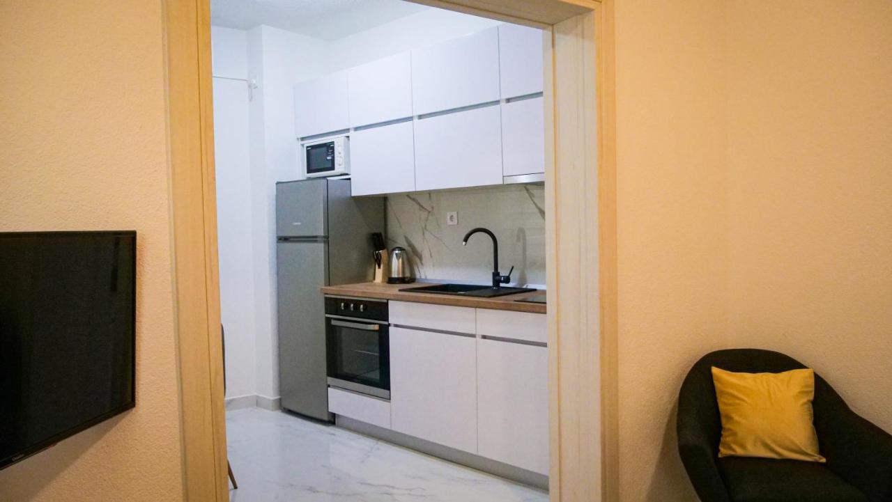 Peaceful & Sunny Apartments Трогир Екстериор снимка