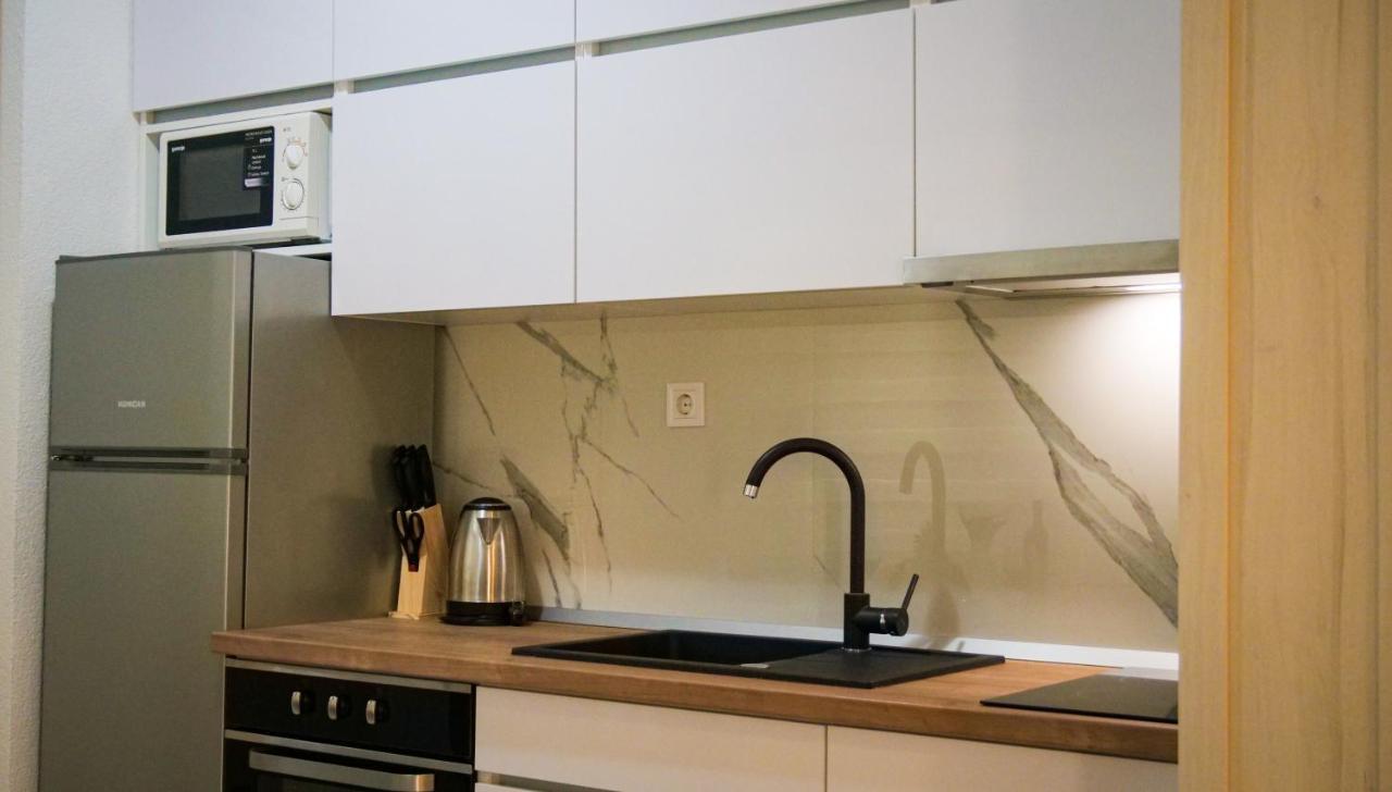 Peaceful & Sunny Apartments Трогир Екстериор снимка