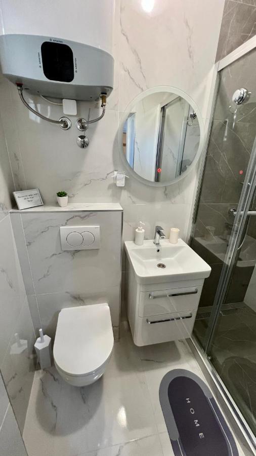 Peaceful & Sunny Apartments Трогир Екстериор снимка